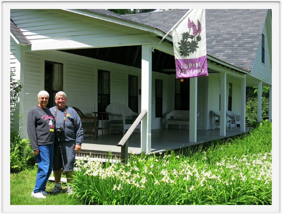 Stan & Karen at Robert Frost House